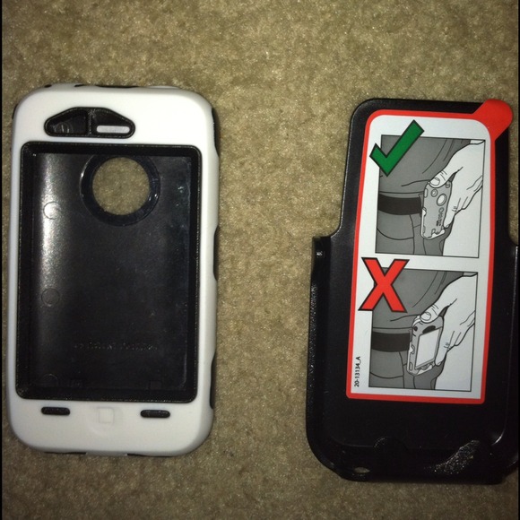 Black and white iPhone 3 Otterbox