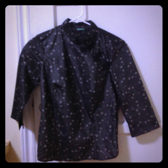 United Color of Benetton top. Very cute!