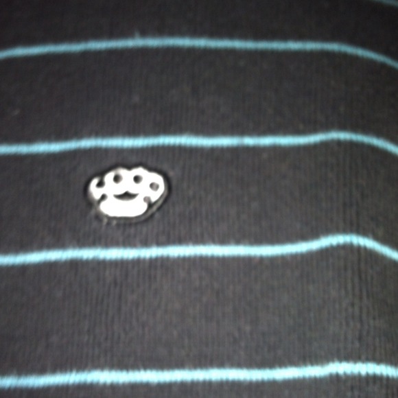 Sweater🎀🎀 - Picture 2 of 3