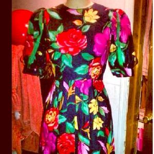 Vintage knee length Colorful Flower print Dress.