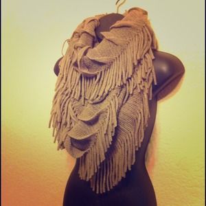 Urwish Accessories - Beautiful scarf✨ Urwish Accessories - Beautiful scarf✨