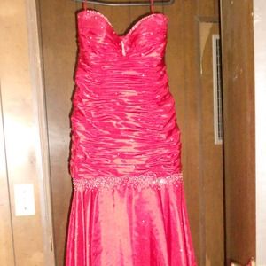 Red Prom dress