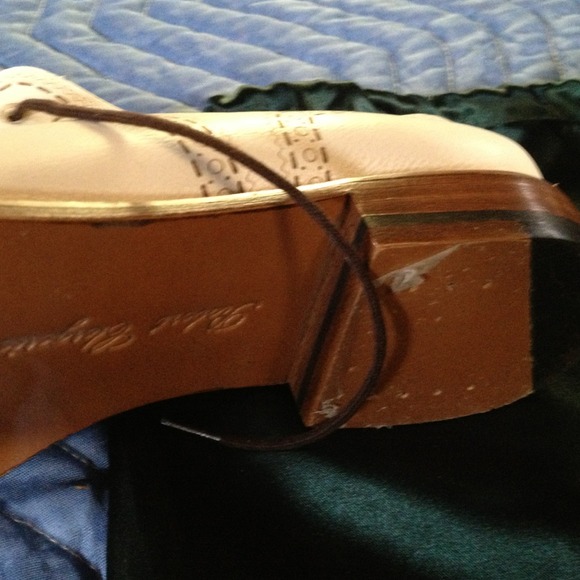 Sold!!' - Picture 3 of 3