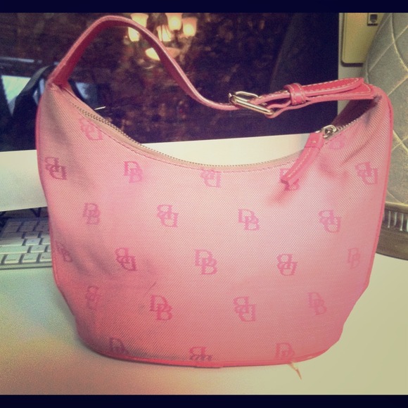 🎀Dooney and Bourke pink purse🎀 💥NEGOTIABLE💥