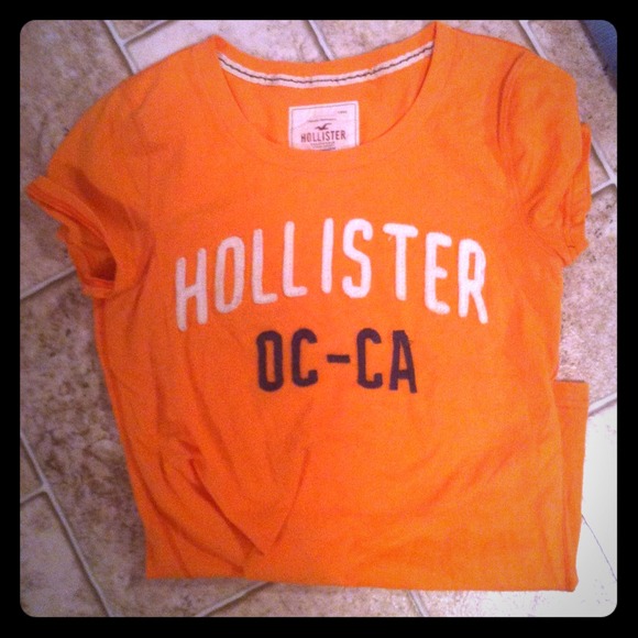 🔴🔴🔴SOLD Hollister shirt