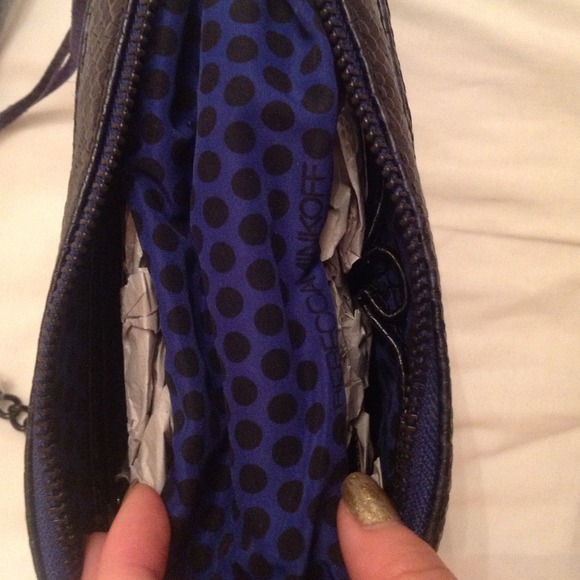 ⬇️ SOLD ⬇️ Rebecca Minkoff MAC clutch - Picture 2 of 3