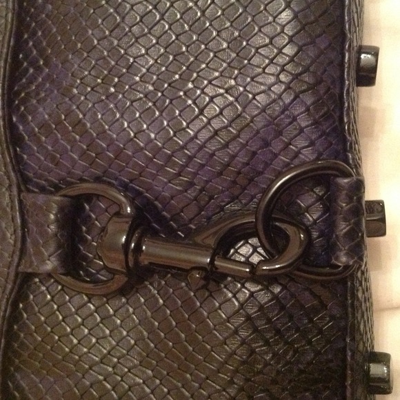 ⬇️ SOLD ⬇️ Rebecca Minkoff MAC clutch - Picture 3 of 3