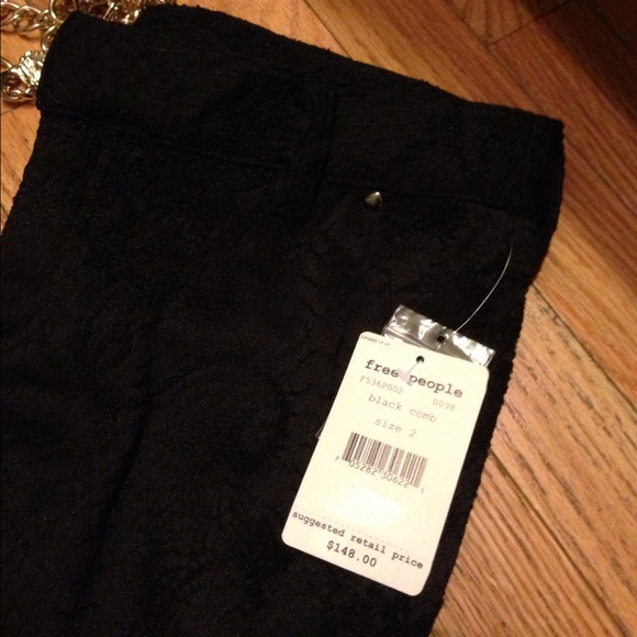 RESERVED FREE PEOPLE black lace like pants new - Picture 2 of 4