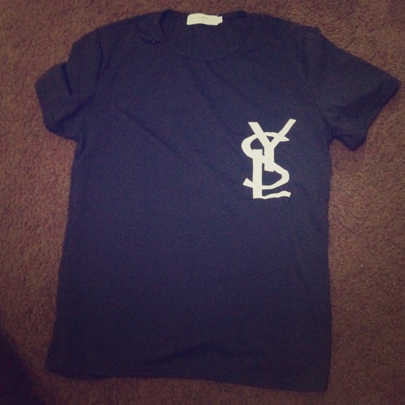 SOLDDD YSL black tshirt