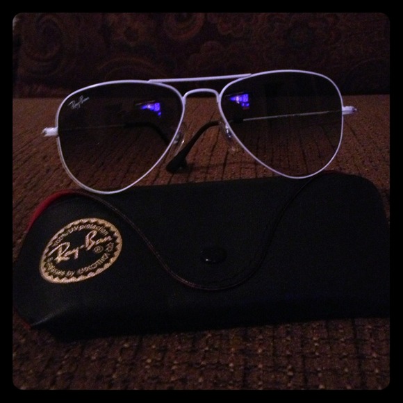 Rayban Classic Aviator- White