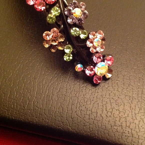Crystal Hair Clip 💜reduced price💜 - Picture 4 of 4