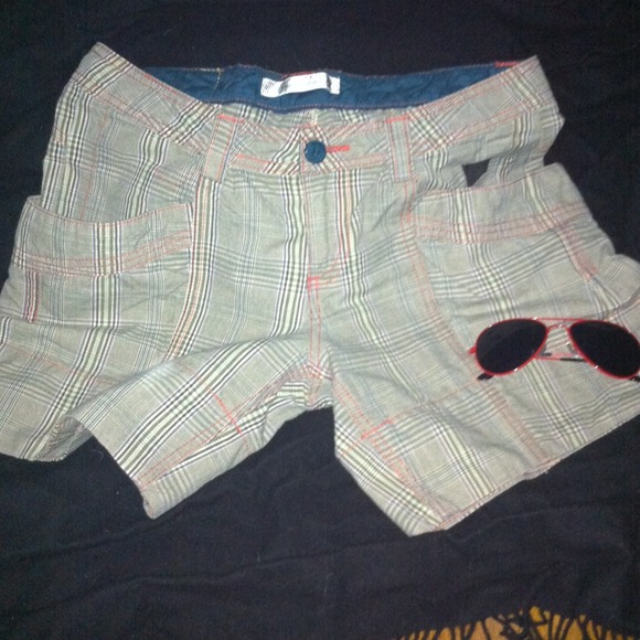 SKUNK FUNK SHORTS - Picture 2 of 3