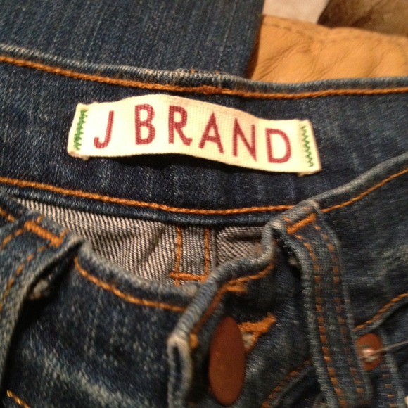 Sold nwt:blue jeans for young girl - Picture 2 of 2
