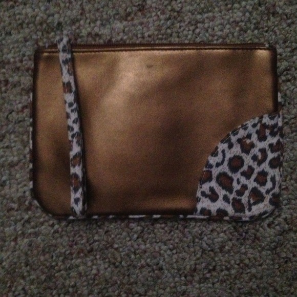 Neiman Marcus wristlet - Picture 1 of 3