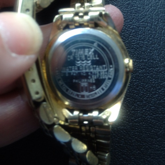 Timex ladies watch - Picture 2 of 2