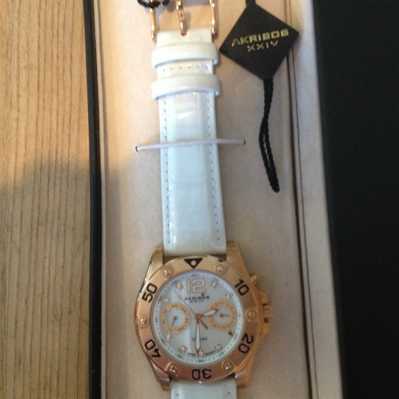 Akribos rose gold n white watch - Picture 2 of 2