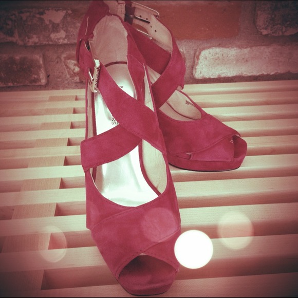 Micheal Kors burgandy suede heels