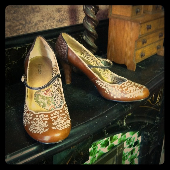Kenzie brown embroidered heels.