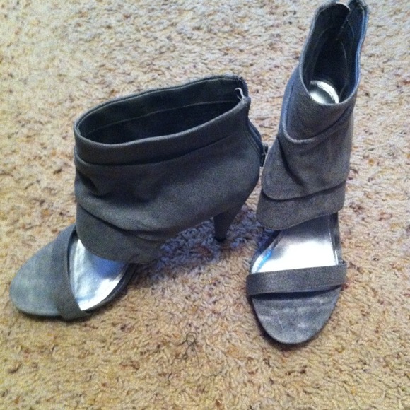 ❌SOLD❌Gianni Bini heels