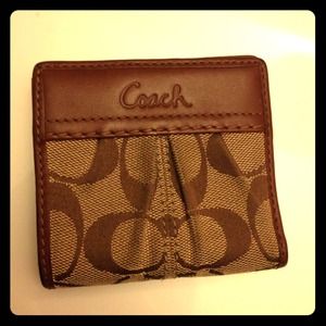 Coach wallet in Brown/Beige