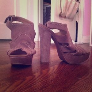 Steve Madden heels!