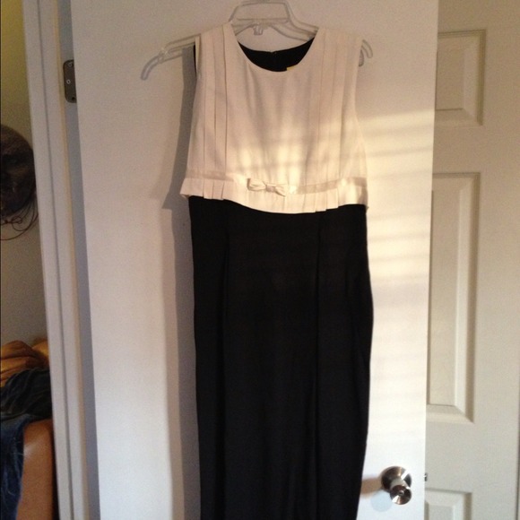Vintage dress and cream top for @pearljunkie