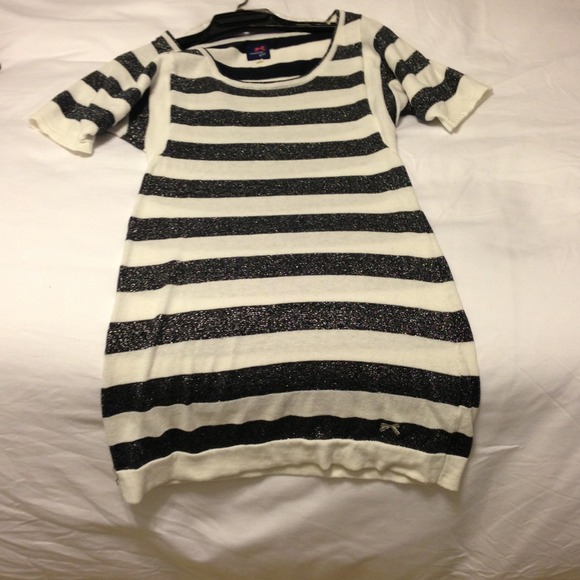Dresses & Skirts - Black Sparkly Dress :)