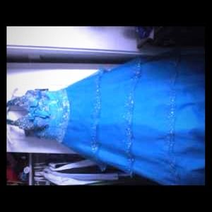 Vera Wang Tiffany Blue Dress