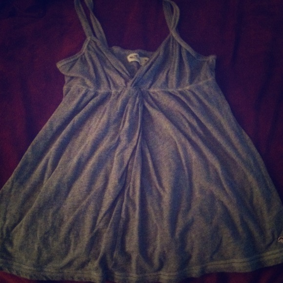 Hollister tank top bundled for Shannagons..