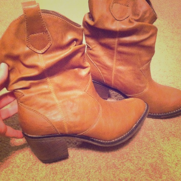 Caramel boots