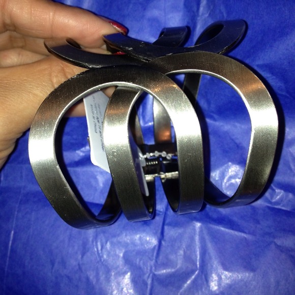 Fashion bracelet