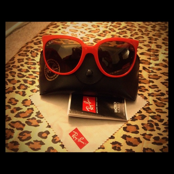 Ray-Ban Accessories - Ray Ban  cat sunglasses!!!