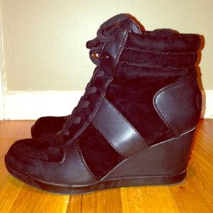 High heeled sneakers