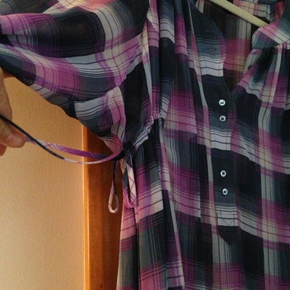 BCBG Max Azria sheer plaid top with side ties - Picture 3 of 3