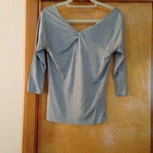 BR heather grey 3/4 silk top with keyhole neckline