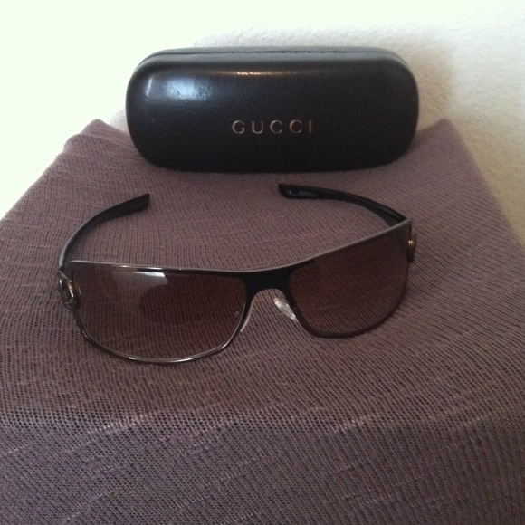 🚫🚫SOLD🚫🚫.  Authentic GUCCI Sunnies.