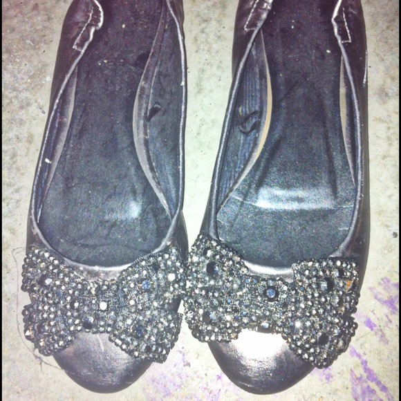 Rhinestone bow flats