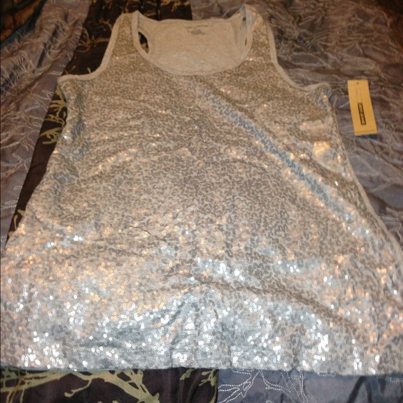 ❇REDUCED❇ DKNY RACERBACK TANK