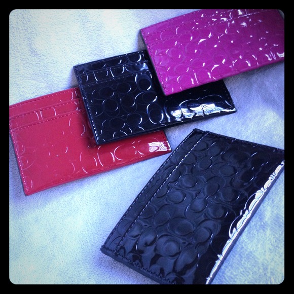 Coach Clutches & Wallets - RESERVED @juliabayci Coach Patent Card Case