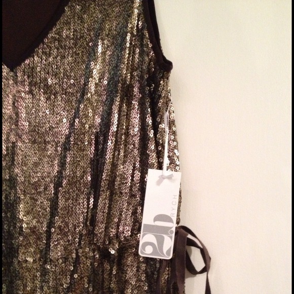 $⬇️NWT $348 2bRych  Sequin Top - Picture 2 of 4