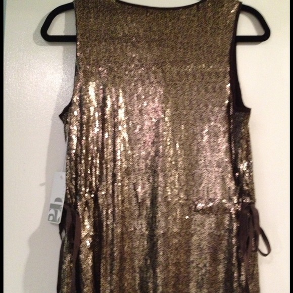$⬇️NWT $348 2bRych  Sequin Top - Picture 4 of 4