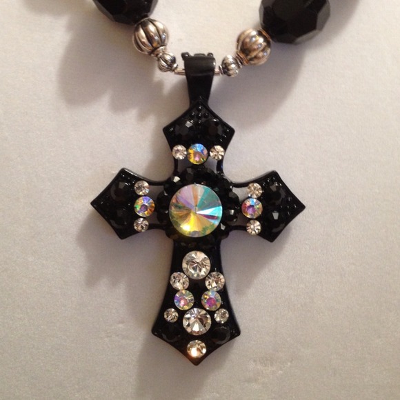 Fashion Jewelry - Beaded Necklace