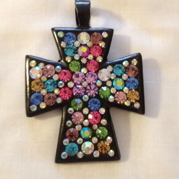 Magnetic Cross Pendant
