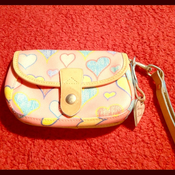 Authentic Dooney & Bourke Scribbled Heart Wristlet