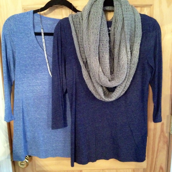 Old Navy Tops - ✋Bundled @varaderonech ✋