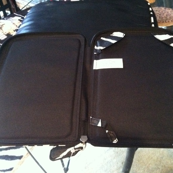 EReader Case by Accessory Street - Picture 2 of 4