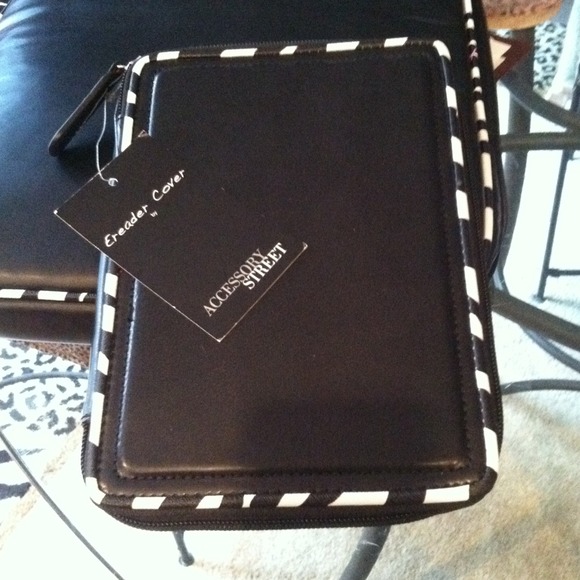 EReader Case by Accessory Street - Picture 3 of 4