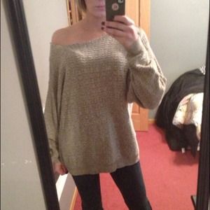 1 of a kind Open vback off shoulder baggy sweater