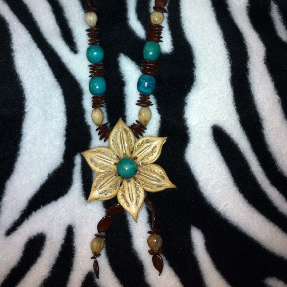 Bundle-4items pics above& shorts NWT