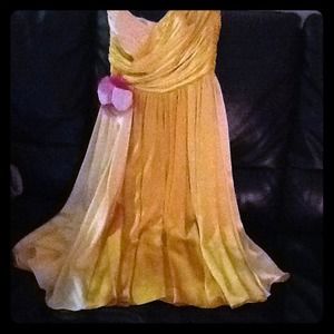 Betsy Johnson silky yellow tone dress